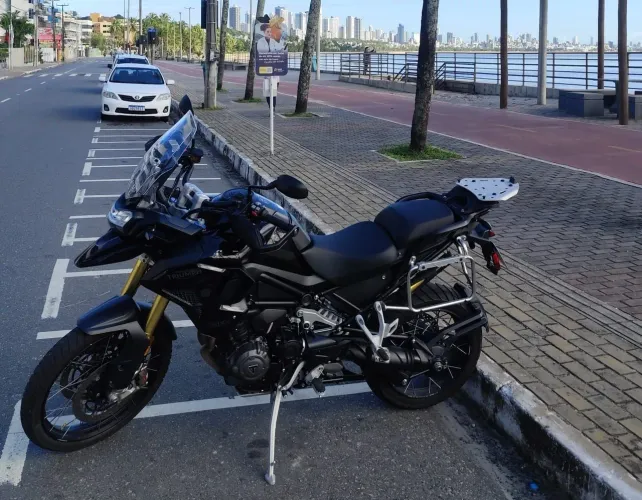 Triumph Tiger 1200 Black Edition