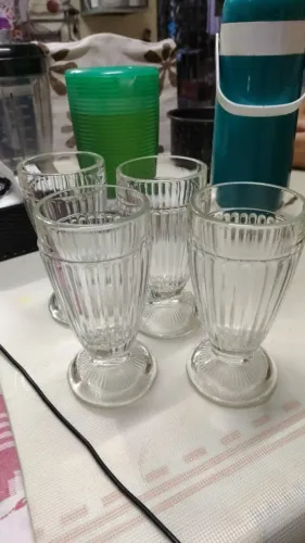 ogo 4 Copos / Taças Antigas de Milk-Shake em Vidrão Retrô Vintage American Diner
