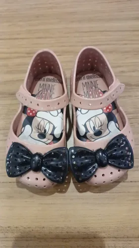 Mini Melissa Original - tam 20/21 Valor: R$ 35,00 Retirada à combinar