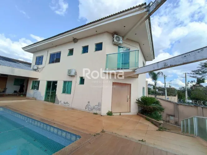 Casa à venda, 4 quartos, Jardim Inconfidência - Uberlândia/MG - Rotina Imobiliária