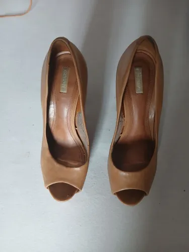 Sapato peep toe schutz caramelo n38 em couro salto 13cm