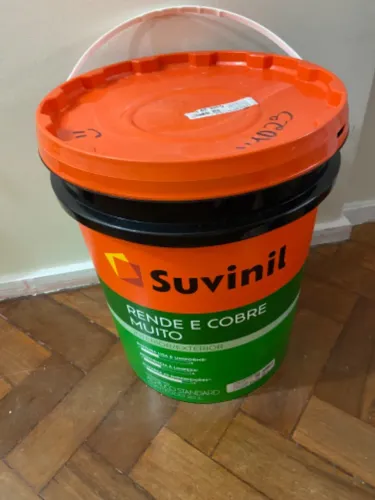 Kit de pintura com tintas Suvinil