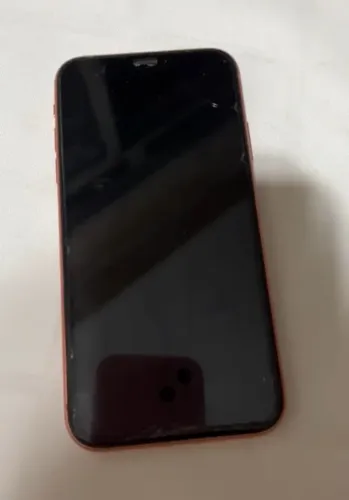 IPhone XR laranja ( Traseira trincada )