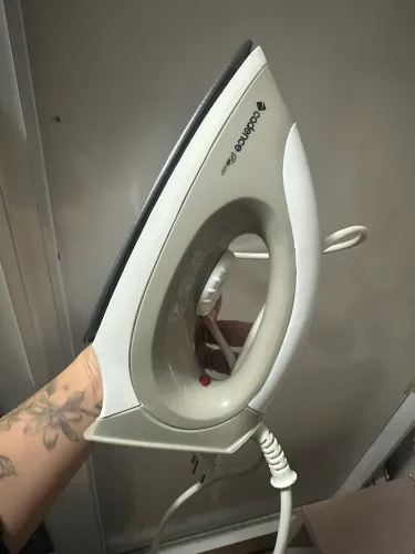 Ferro de passar roupa