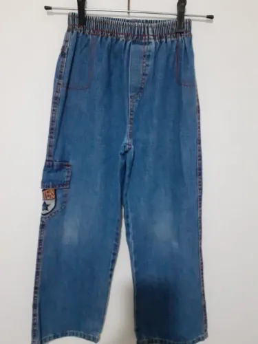 CALÇA JEANS. TAMANHO 6