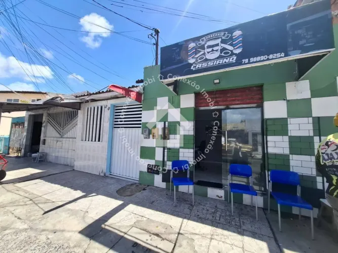 Casa à venda com ponto comercial no Santos Dumont em avenida principal | Ideal para invest
