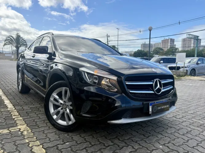 Mercedes-Benz GLA 200 Adv. 1.6/1.6 TB 16V Flex Aut. 2016