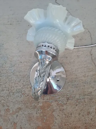 Lindo lustre de parede prata