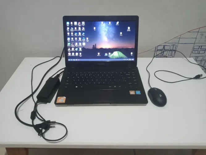 Notebook Samsung i3 2.0ghz 4GB RAM
