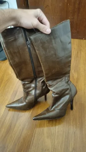 Bota couro marrom cano alto 35 