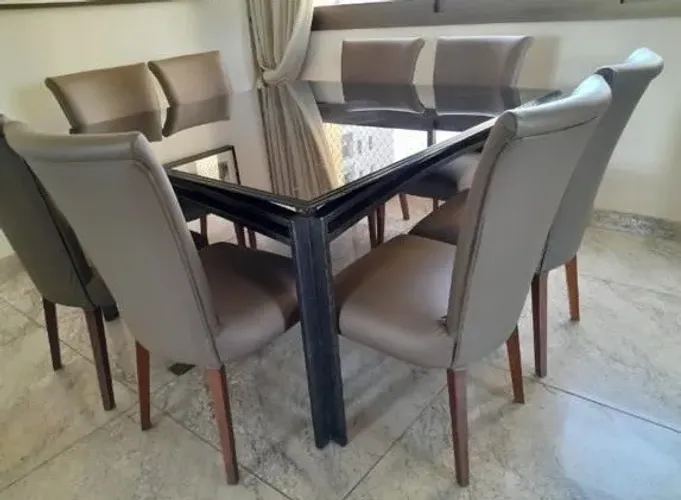 Mesa de Jantar Luxo Quadrada com 8 Cadeiras Estofadas
