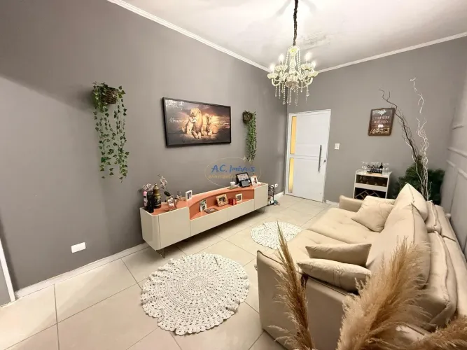 Casa Térrea Geminada com Churrasqueira e Piscina no Forte!