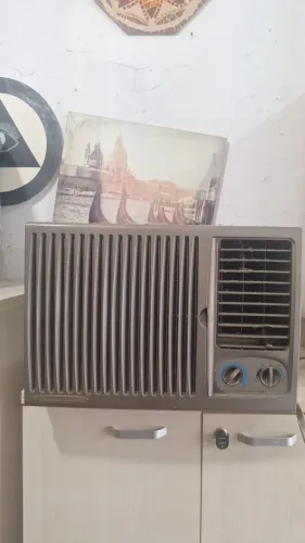 Ar condicionado de 7.500 BTUs.