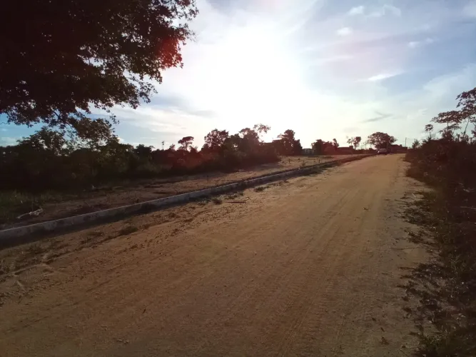 Vendo ou troco por Amarok terreno bem localizado na barra com vista mar