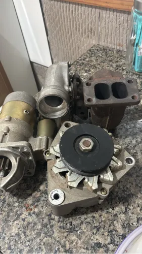 Conjunto turbina,motor de partida e alternador