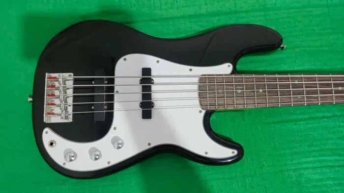 CONTRA BAIXO SX 5C BEM CONSERVADO