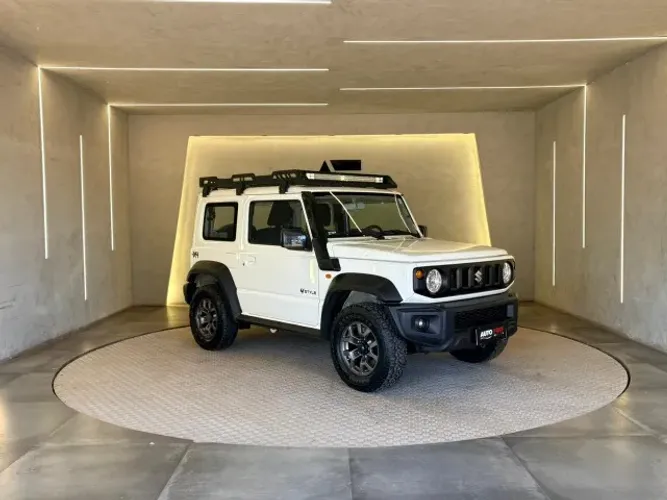 Suzuki Jimny Sierra 4style 1.5 16V AUT 2023