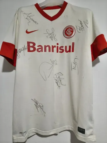 Camisa do internacional autografada