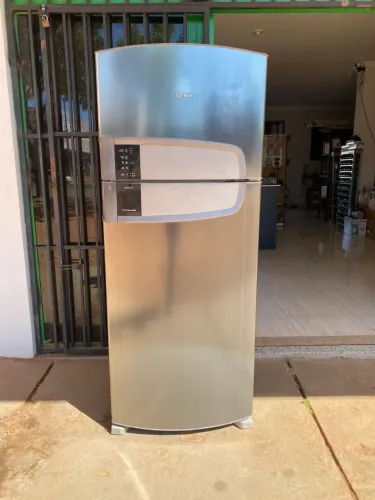 Vende-se Geladeira Consul 405 litros