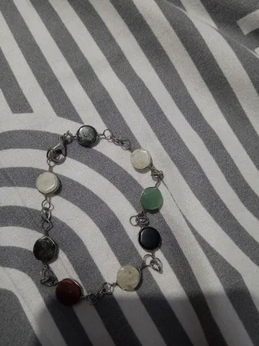 Pulseiras com cristais de proteção energética