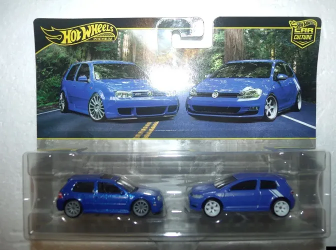 Hot Wheels 2026 Premium 2-pack 2004 Volkswagen Golf R32/Volkswagen Golf MK7 VHTF