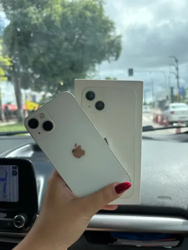 iPhone 13 / 128 GB