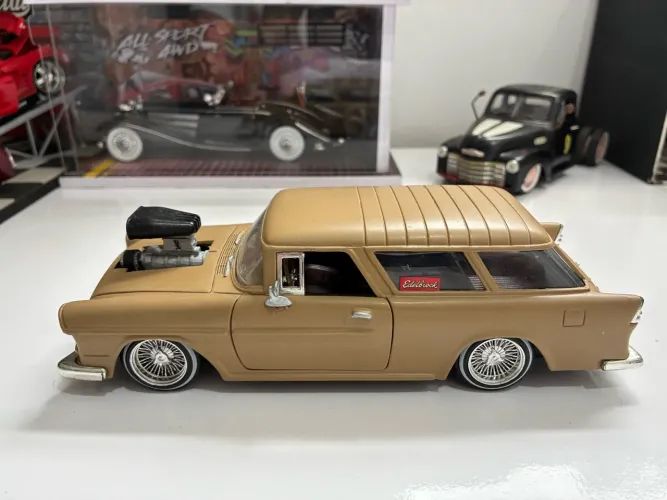 Miniatura Chevrolet bel air nômade custon