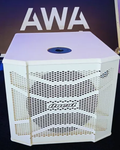 Caixa Oneal Subwoofer Sub Ativo Compacto Branco 131dB SPL