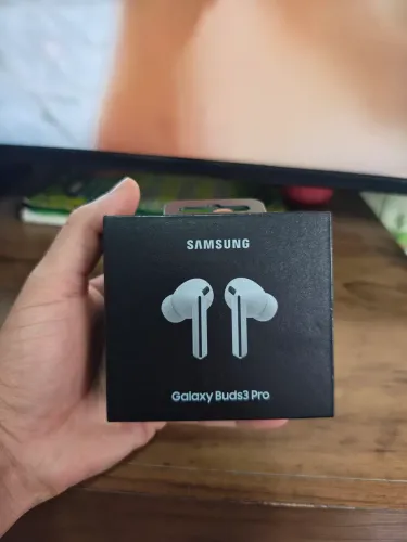 ? OPORTUNIDADE IMPERDÍVEL: Samsung Galaxy Buds3 Pro! ?