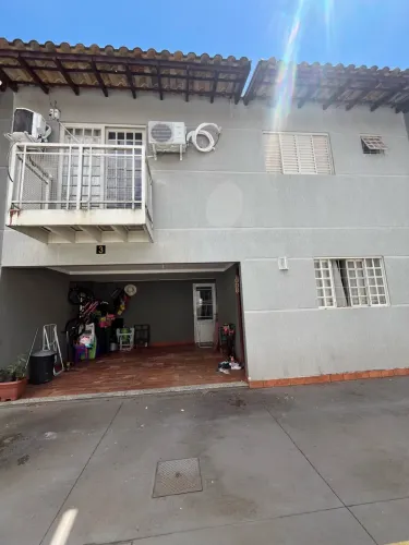 Vendo sobrado-condomínio vila do polonês/Caranda bosque