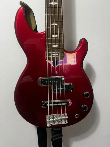 Baixo Yamaha BB425 5 Cordas - Estado de Novo (Impecável)