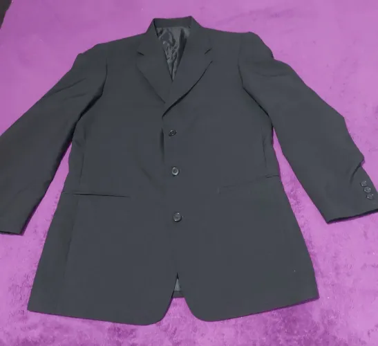 BLAZER  MASCULINO CLÁSSICO EM COR PRETO TAM G SEMINOVO 