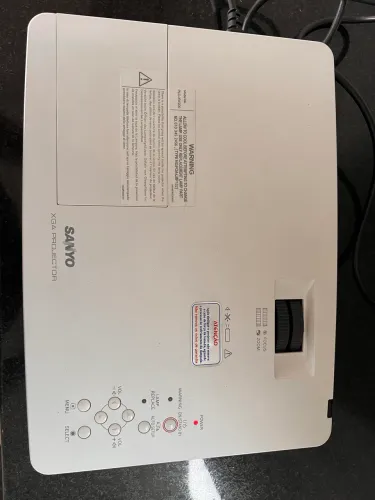 Projetor Sanyo PLC-XW200 - Lâmpada Original 12h - Impecável