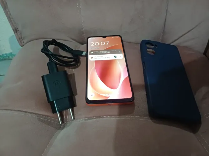 VENDO OU TROCO MOTOROLA MOTO G06.