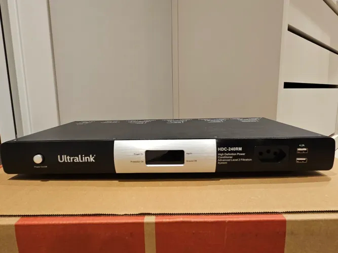 Condicionador de energia Ultralink HDC-240RM