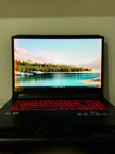 Acer Nitro 5 AN517-54 Gamer | i7-11800H | GTX 1650 4GB | SSD 512GB | 144Hz
