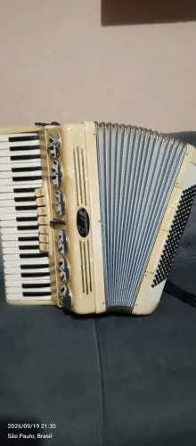 Acordeon Scandalli Polifônica