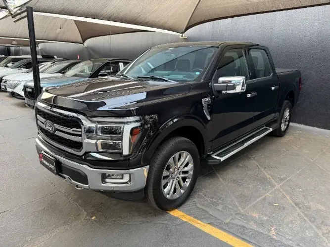 Ford F-150 Lariat 4X4 5.0 V8 2024