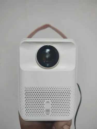 Projetor portátil de até 150 polegadas
