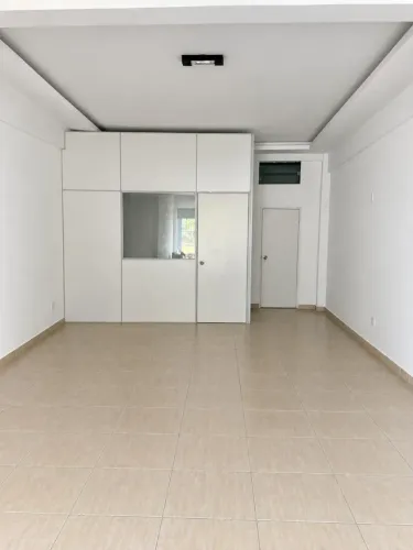 ELOISA ALUGA LOJA/BOX COM 100M² NA Cidade Velha - Belém - PA