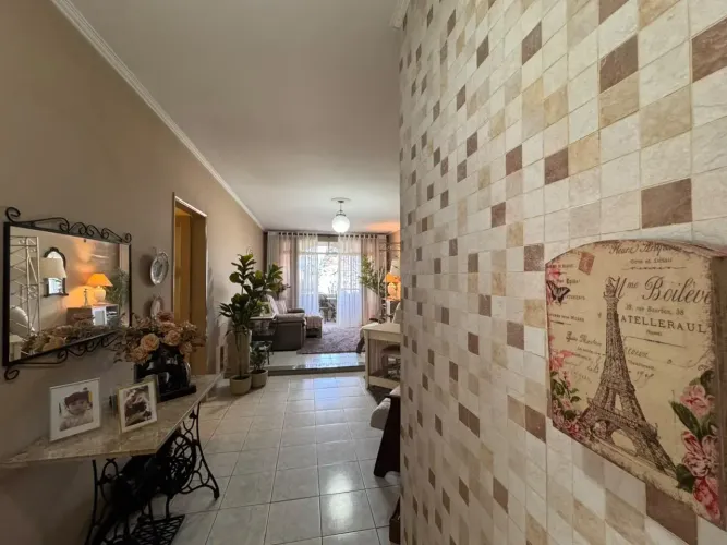 Apartamento Reformado e Decorado de 112m² no Embaré em Santos Pronto para Morar!