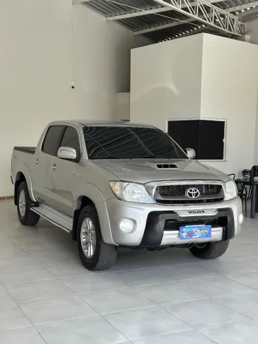 Toyota Hilux CD SRV D4-d 4X4 3.0 TDI Dies 2012