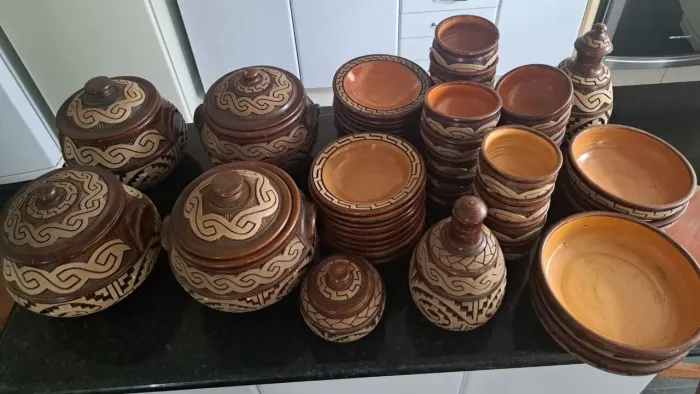 Coleção completa de cerâmica Marajoara - 50 Peças - Nova - Conjunto Raro.