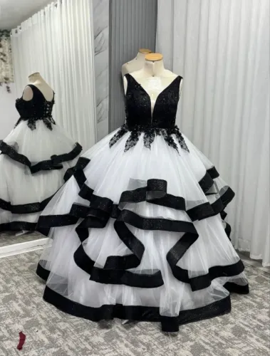VESTIDO DE DEBUTANTE/NOIVA