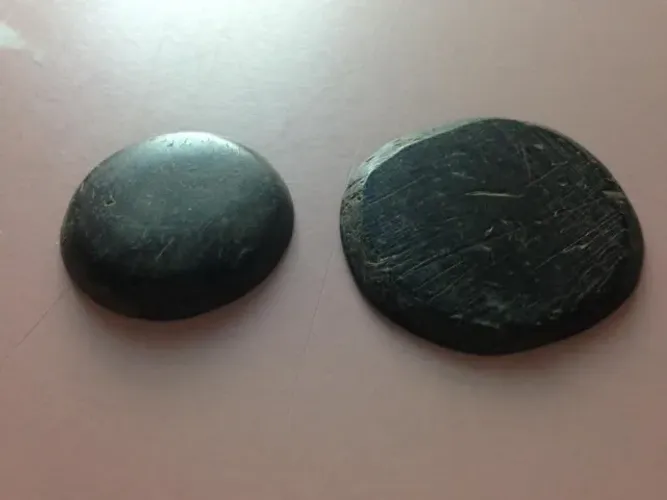 BOTÃO FUTEBOL DE MESA DOIS RAROS DE CÔCO ANOS 50 primórdios