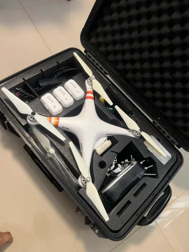 Controle futaba + drone DJI phanton 2 sem bateria