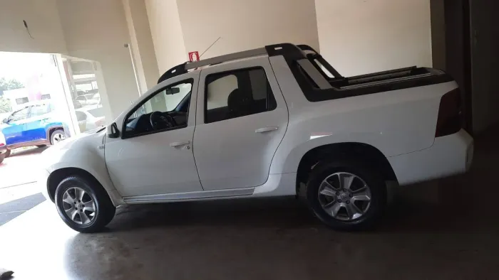 Renault Duster Oroch Dyna. 2.0 Hi-flex 16V Mec. 2016