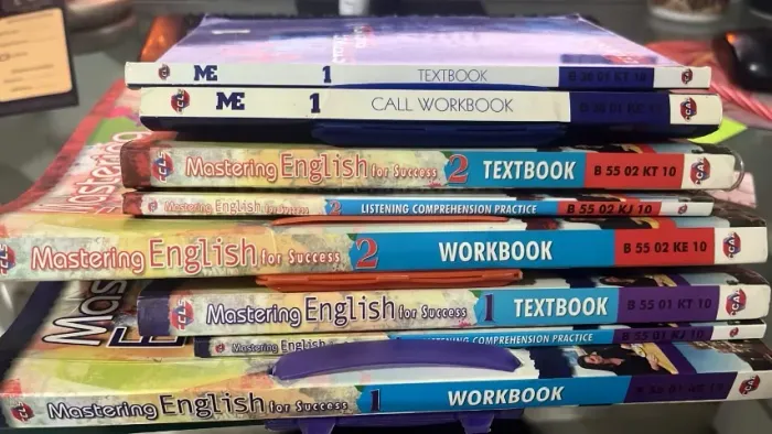 DOAÇÃO LIVROS INGLÊS