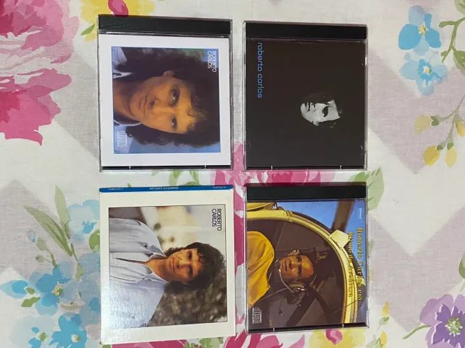 Vendo CDs de Roberto Carlos Clássicos
