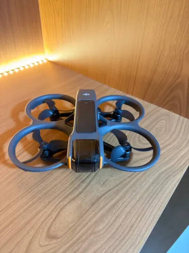 DJI Avata2 - Fly More Combo (POUCO USO)